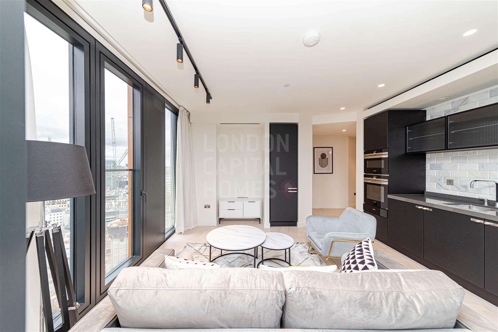 2 bed property in 19 Sun Street, London